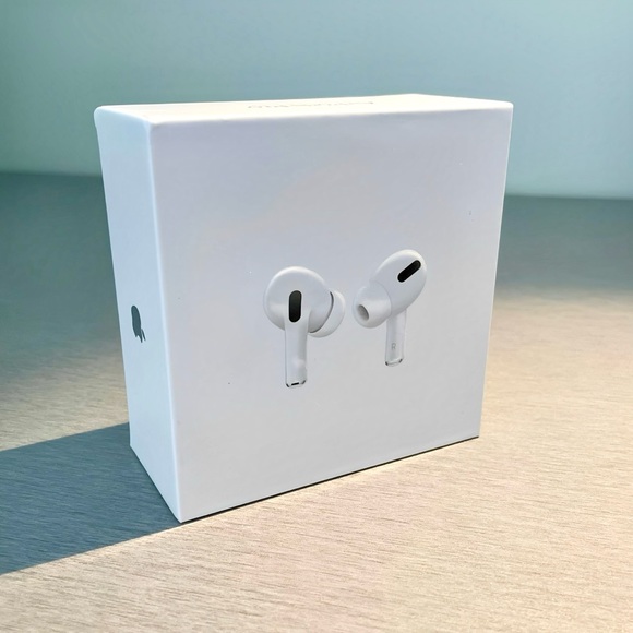 Apple AirPods Pro Wireless Earbuds - White